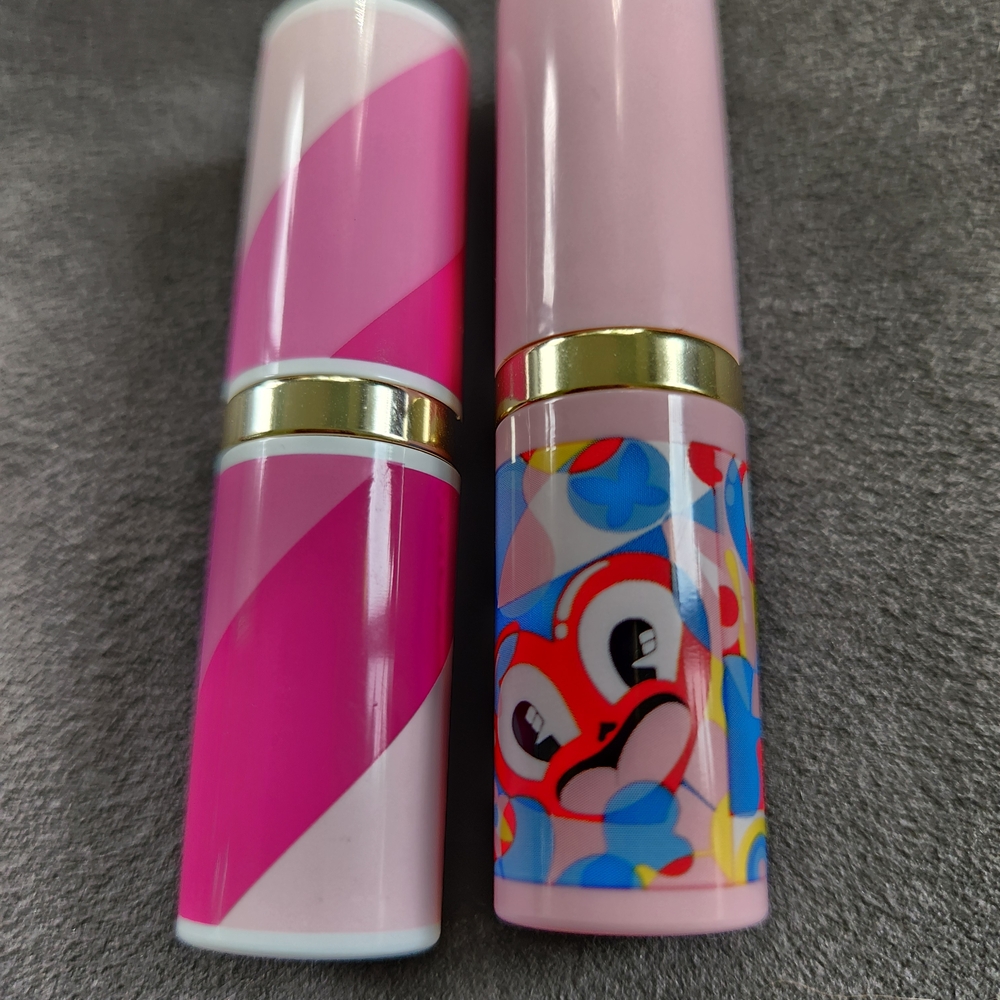Pair Of Estee Lauder Lipsticks. Pure Color Envy. 440. Irresistible